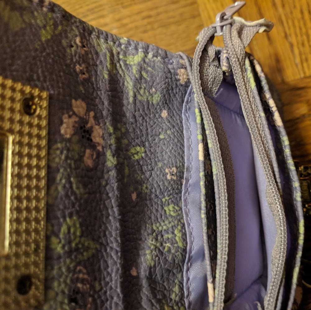 Small Floral Wallet - Picture 5 of 5